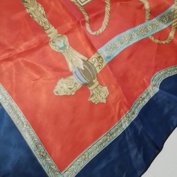 Italy 100% Silk Square Scarf Crest With Lions And Flordelie Venice Sc2 - Picture 8 of 11